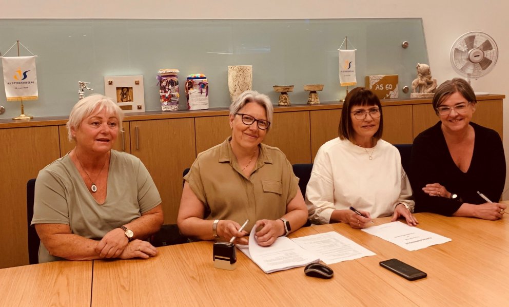 Þroskaþjálfafélag Íslands undirritaði heildarkjarasamning við Ás styrktarfélag.